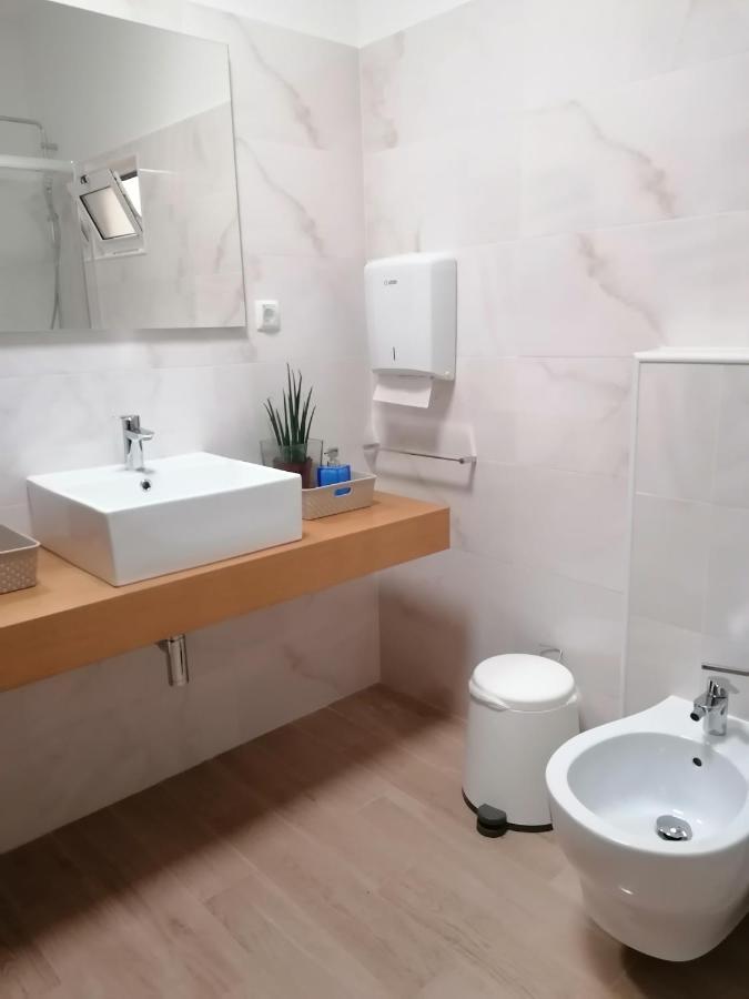 Guia Guest House Сан-Бартоломеу-де-Мессинеш Экстерьер фото